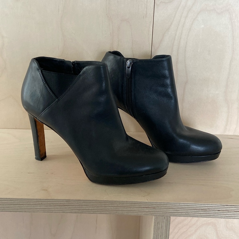 via spiga leather heeled booties - size 8.5/eur 38.5